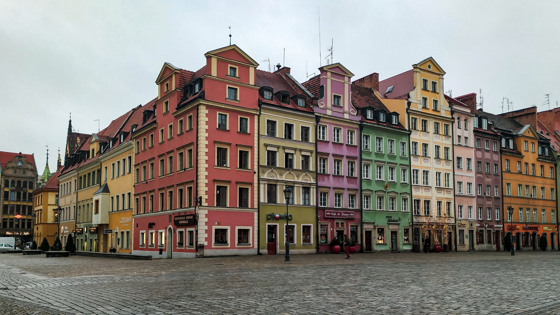 Colourful gabled townhouses lining Wrocław’s Rynek market square in Poland